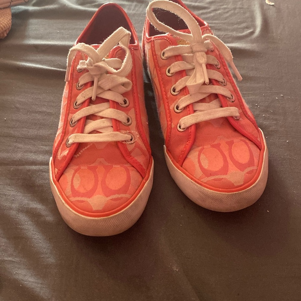 Women’s size 7 coach sneakers